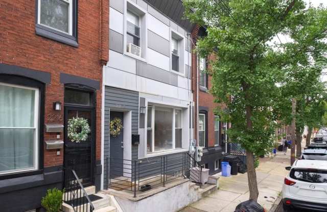 2218 REED STREET photos photos