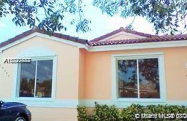 14350 SW 175th St - 14350 SW 175th St, Richmond West, FL 33177