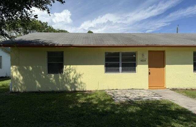 4839 Gulfstream Road Gallery 1