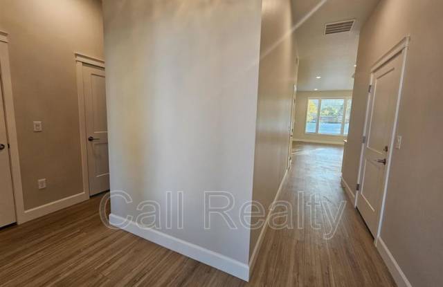 6208 N Windsor St. Gallery 3