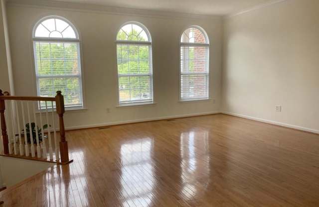 20924 DURYEA Terrace Gallery 3