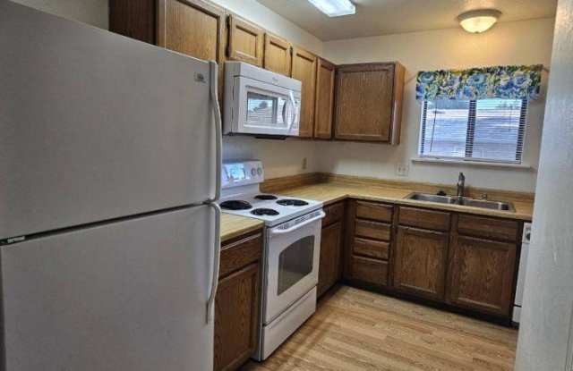 3285 Canyon Drive Gallery 2