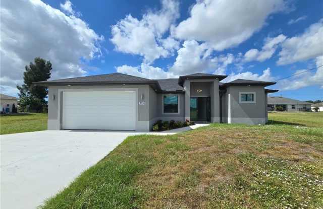 2738 Santa Barbara Boulevard N photos photos