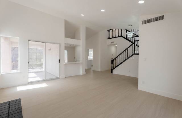 2118 Fountain Springs Drive, Henderson, NV 89074 Gallery 4
