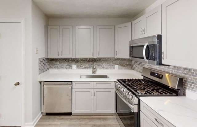 11 Kenmar Drive unit: 24 photos photos