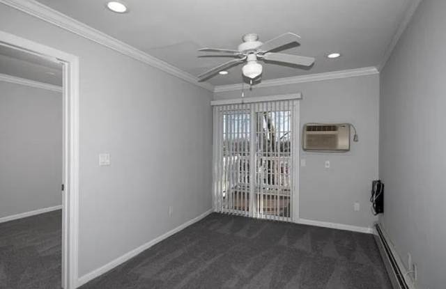 15 Willowbrook Ave Gallery 2