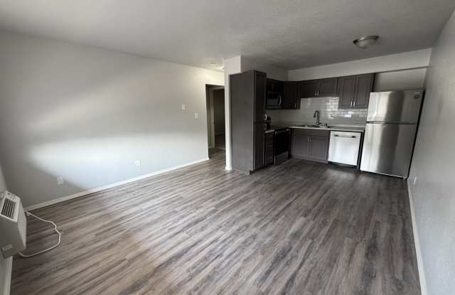 2405 W 2nd AveApt #23 Gallery 4