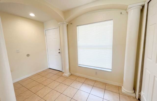 Welcome Home to 2625 Emerald Lake Ct | Kissimmee, FL 34744 Gallery 4