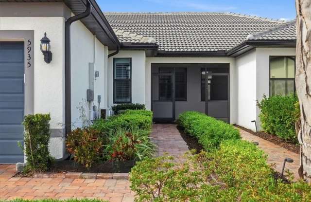 5935 Mayflower Way Gallery 4