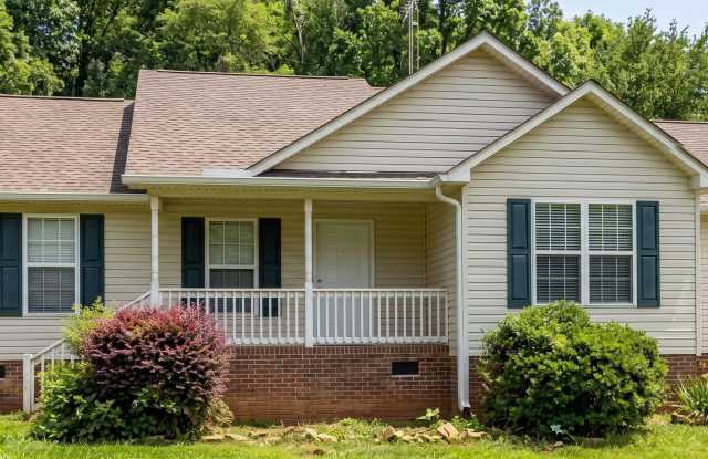 4641 Hickory Grove Road Gallery 1