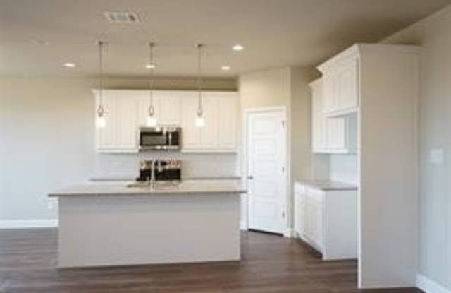 1905 W Westhill Drive Gallery 4