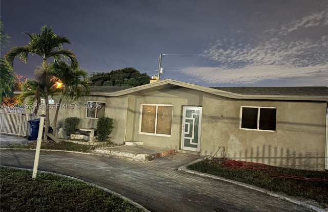 3355 NW 213th Ter Gallery 2