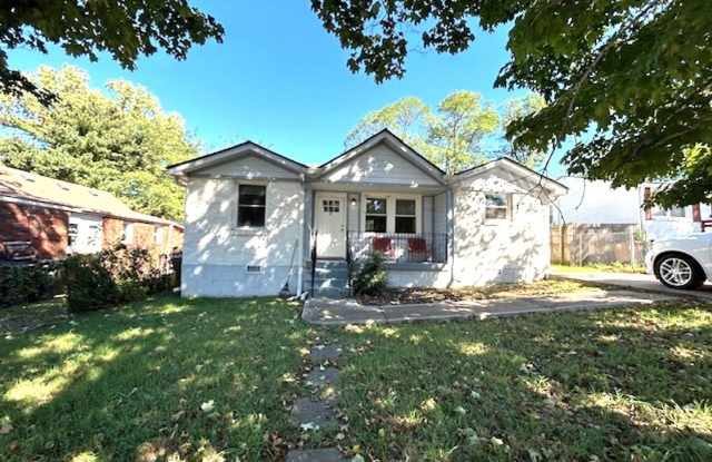 Brick 3 bedroom, 2 bath ranch style home, Updated kitchen, Open floor plan, Deck - 910 29th Avenue North, Nashville, TN 37209 Brick 3 bedroom, 2 bath ranch style home, Updated kitchen, Open floor plan, Deck - 910 29th Avenue North, Nashville, TN 37209