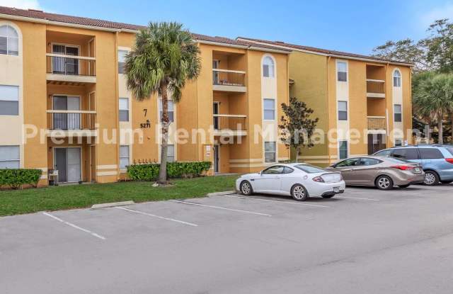 3 Bedroom 3 Baths Condominium Gallery 1