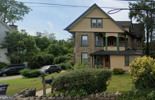 100 S BETHLEHEM PIKE - 100 South Bethlehem Pike, Ambler, PA 19002