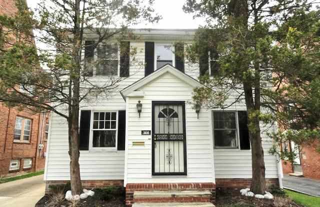 4 Bed - 1.5 Bath Colonial for Rent in Shaker Heights | Beautiful Updates! photos photos