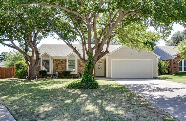 5412 Colonial Court - 5412 Colonial Court, Flower Mound, TX 75028