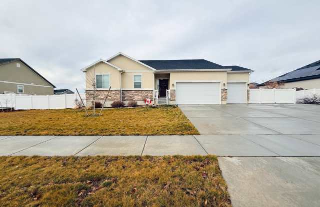 737 3400 West photos photos