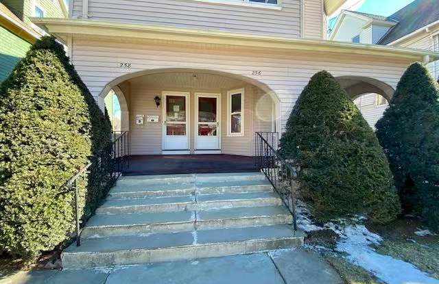 256 Oxford Street - 256 Oxford Street, Hartford, CT 06105