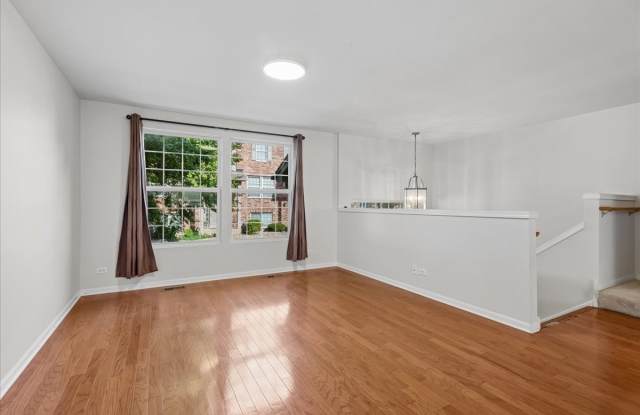 1526 Bristol Lane Gallery 3