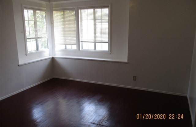 15236 Blackhawk Street Gallery 4