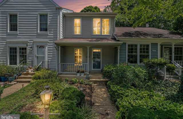 15067 MAPLE GLEN Court Gallery 3