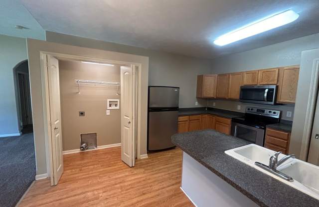 6920 N 15th Unit B Gallery 4
