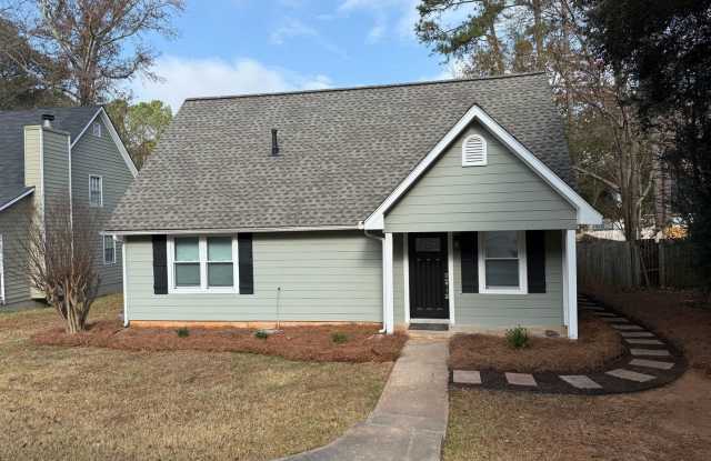 3 Bedroom 2 Bath Newly Renovated East Side House - 230 Lea Court, Athens, GA 30605