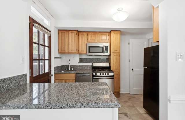 915 JEFFERSON Street photos photos