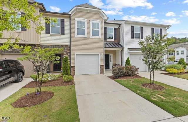 702 Ridge Cliff Lane Gallery 1