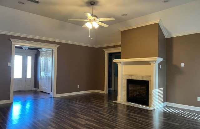 74 Lakeland Dr., Cabot AR 72023 - Magness Creek North, Large 3br 2ba w/bonus room and lake view Gallery 4