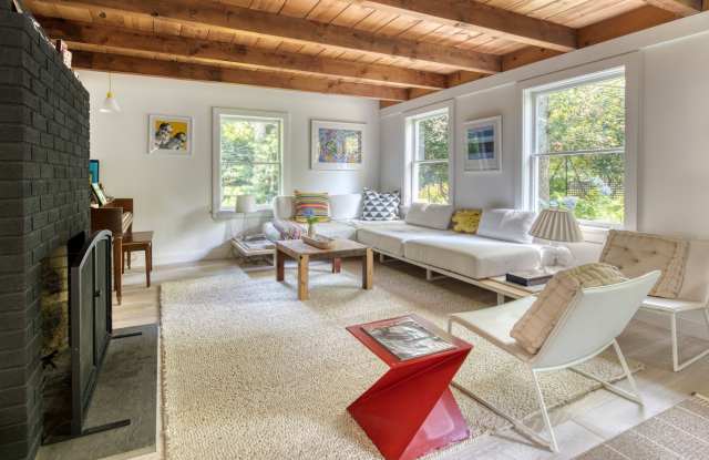 85 WOODBINE DR Gallery 2