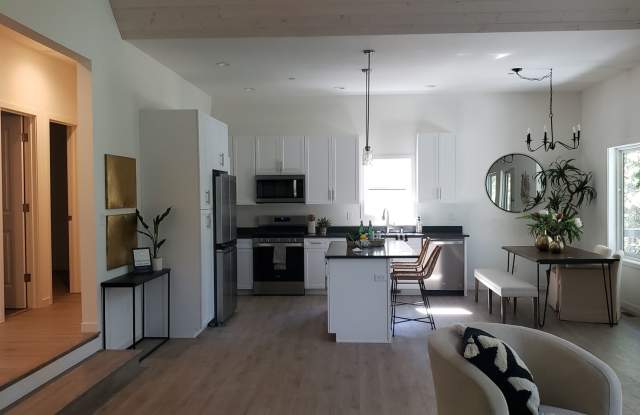 16325teerd.is4lease.com Gallery 3