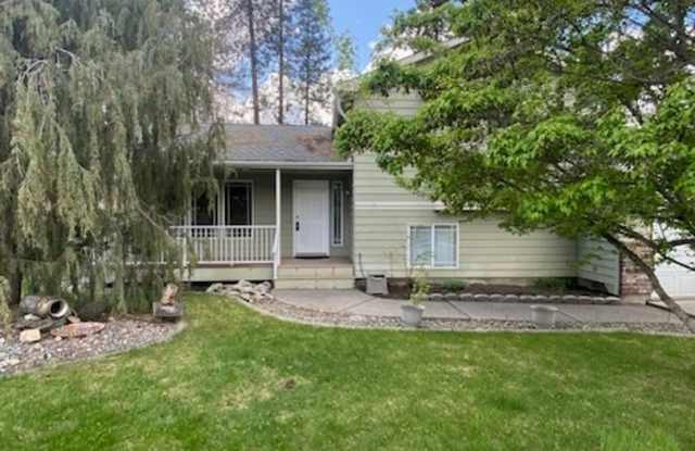 Beautiful 4 bed 3 bath Home Coming Soon! photos photos