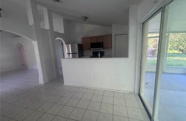 2422 PARSONS POND Circle Gallery 3