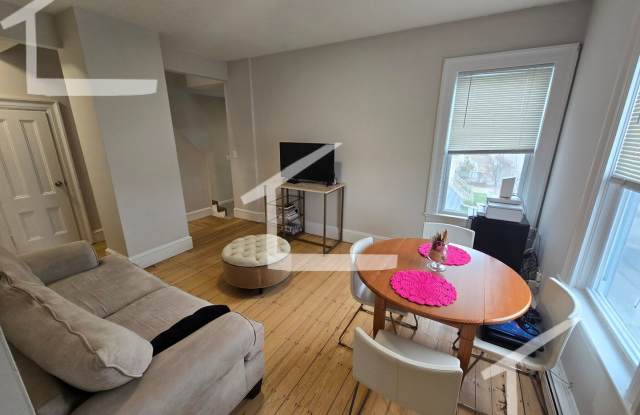 Bright Watertown 3-bed, 2-bath w/ Laundry and Parking Included Gallery 4