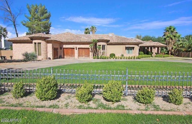 9121 N 69TH Street - 9121 North 69th Street, Paradise Valley, AZ 85253