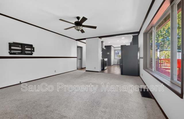 2312 5th Avenue Gallery 4