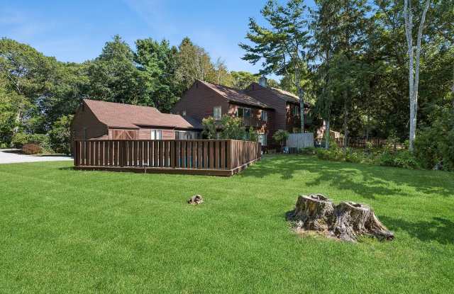 47 Spring Pond Ln Gallery 3