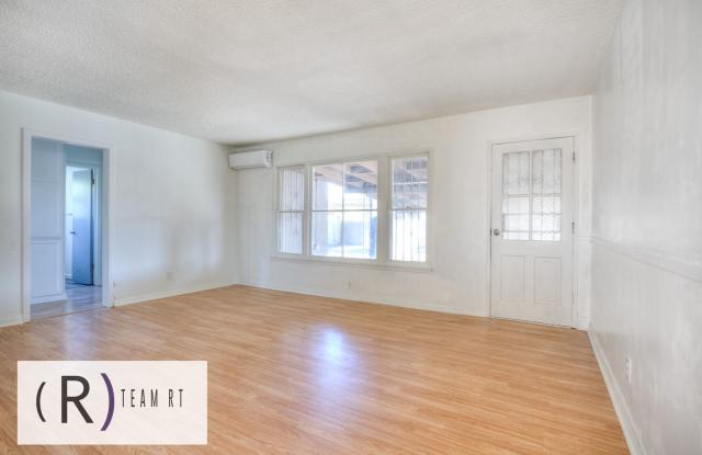 Renovated 3-Bedroom Front House at a Corner Lot with Ample Parking ! Gallery 3