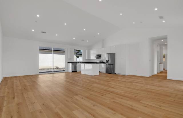 Modern 5-Bedroom 5 bath Home for Lease in Winnetka, CA / Two weeks free photos photos
