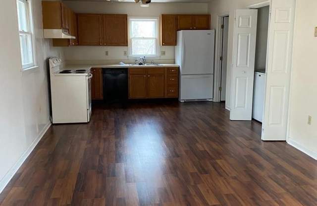 1258 LAKEVIEW Drive Gallery 4