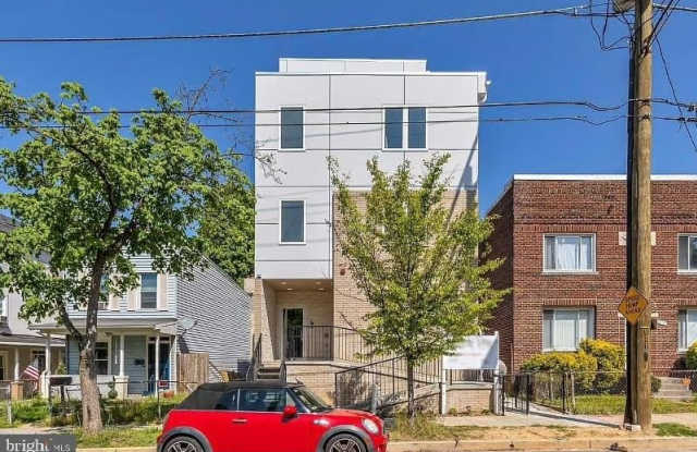 1416 22ND SE unit: 2 photos photos 1416 22ND SE unit: 2 photos photos