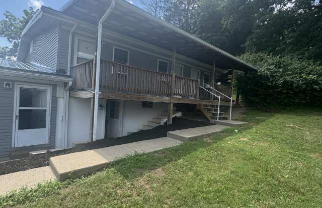 511 Walnut Street - 511 Walnut Street, Glenville, WV 26351