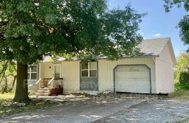 2409 SE Adams St. photos photos