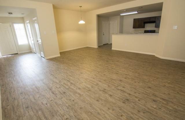 2008 Oakwood Forest Drive Gallery 2