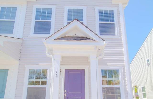 142 Crescent Way photos photos