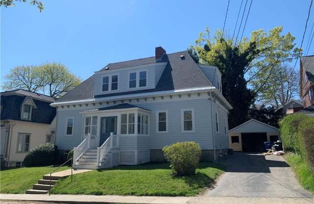 25 Champlin Street Gallery 2