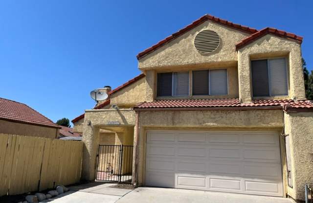 For Lease! 3 Bedroom, 2 1/2 Bathroom Moorpark Home! Ready for Move-In! Gallery 3