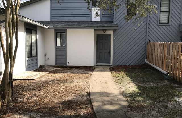 37 Log Place photos photos